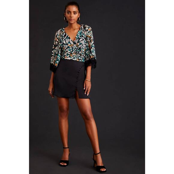 Anthropologie Flutter-Sleeve Printed Wrap Top - New Small - Picture 2 of 6